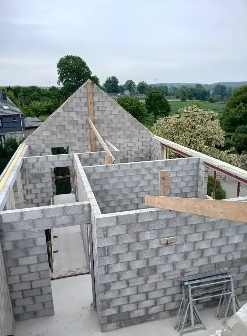 Cloisons de blocs de l'étage vues de dessus